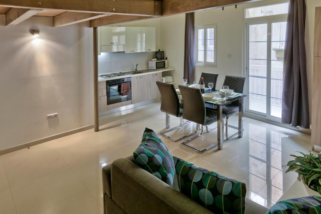 Charming Valletta 1 Bedroom Apartment Off Republic Street Sleeps 4 Luaran gambar